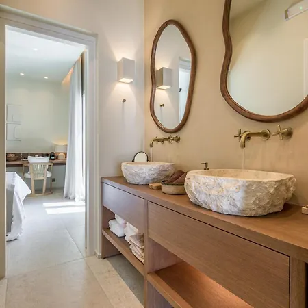 Eleni Hotel Adamantas (Milos)