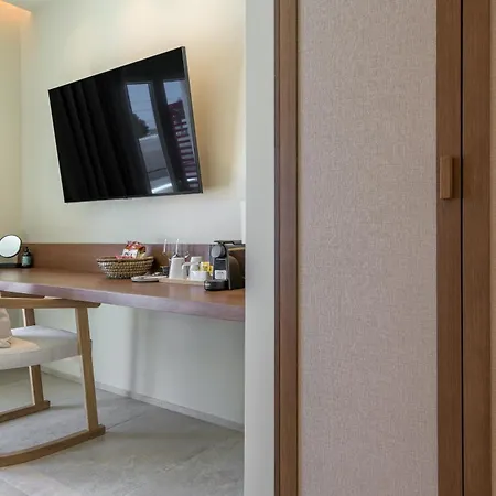 Eleni Hotell Adamantas (Milos)