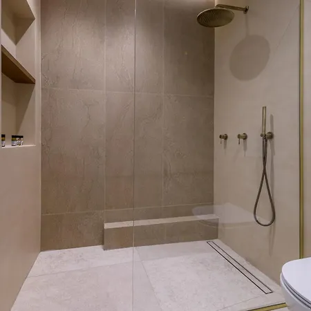 Eleni Otel 2*